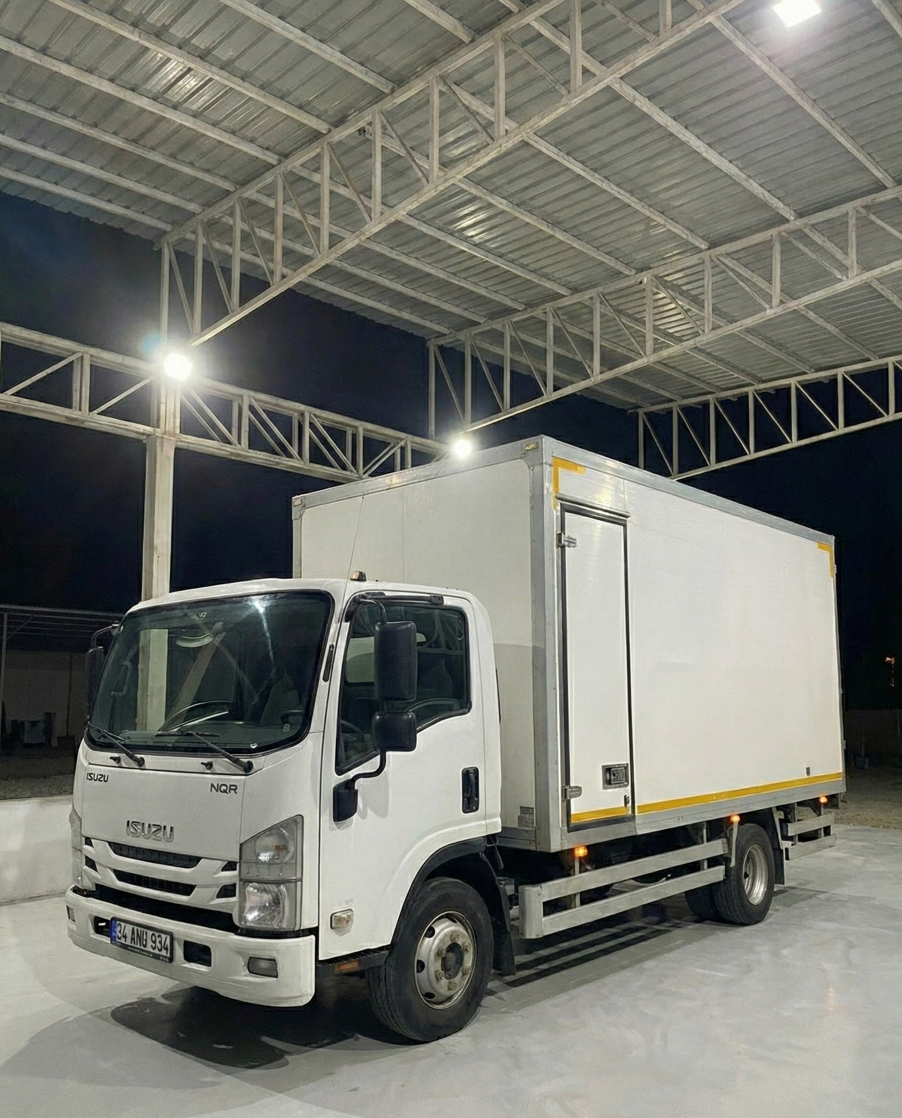 Isuzu NQR | Üstün Yalıtımlı Frigo Kasa